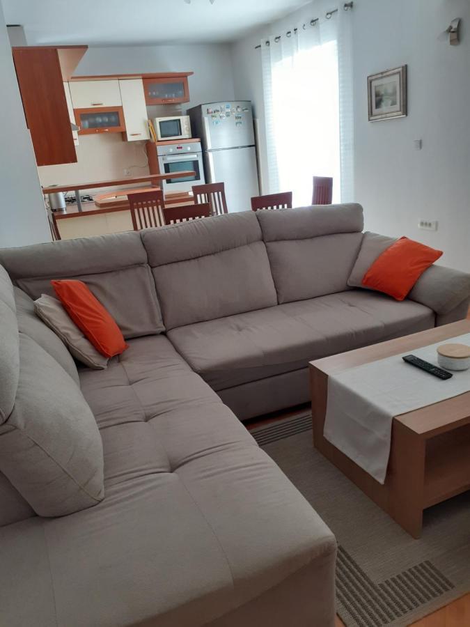 Apartman Maja&Marin Apartment Biograd Na Moru Bagian luar foto